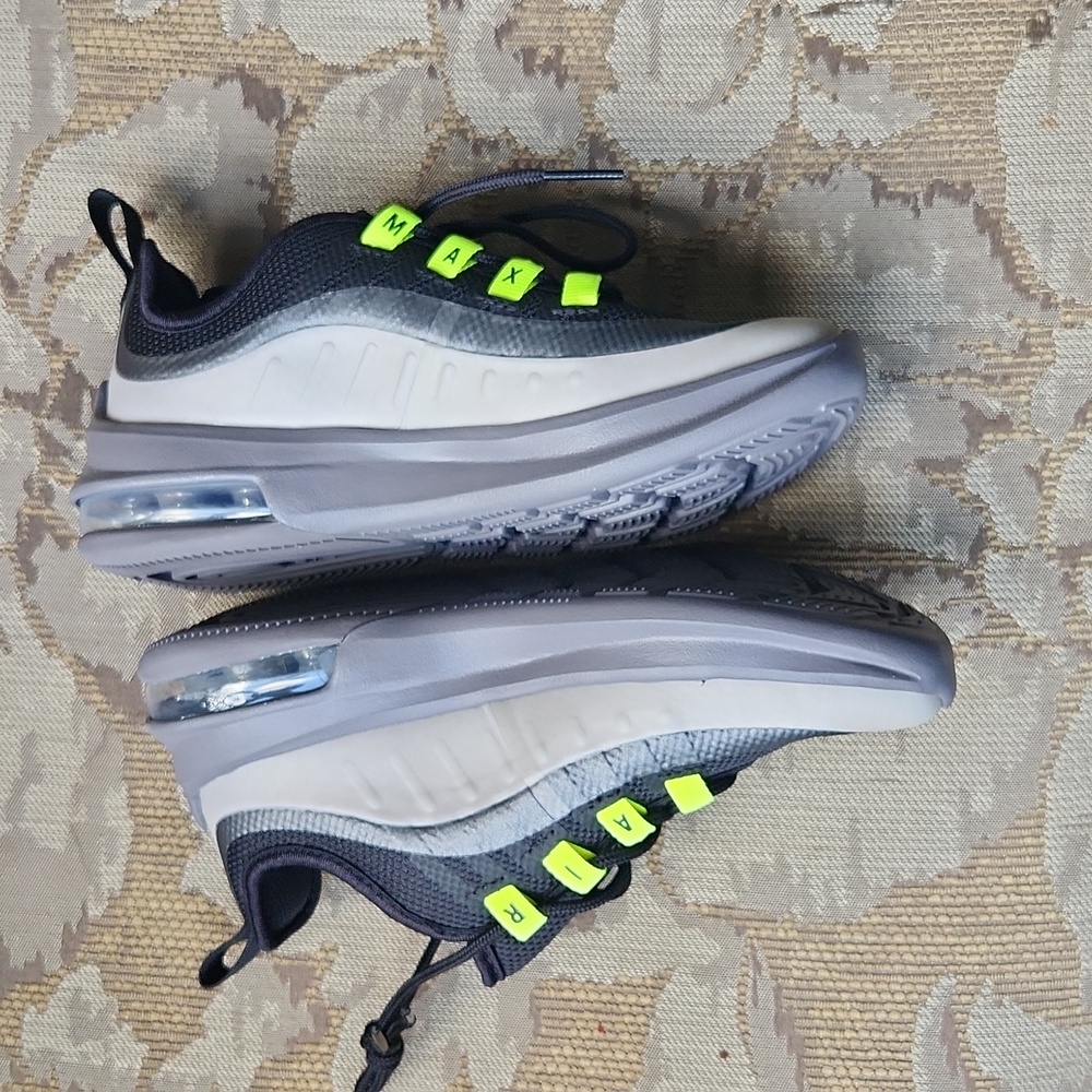 Kids Nike GS Air Max Axis - Picture 3 of 11